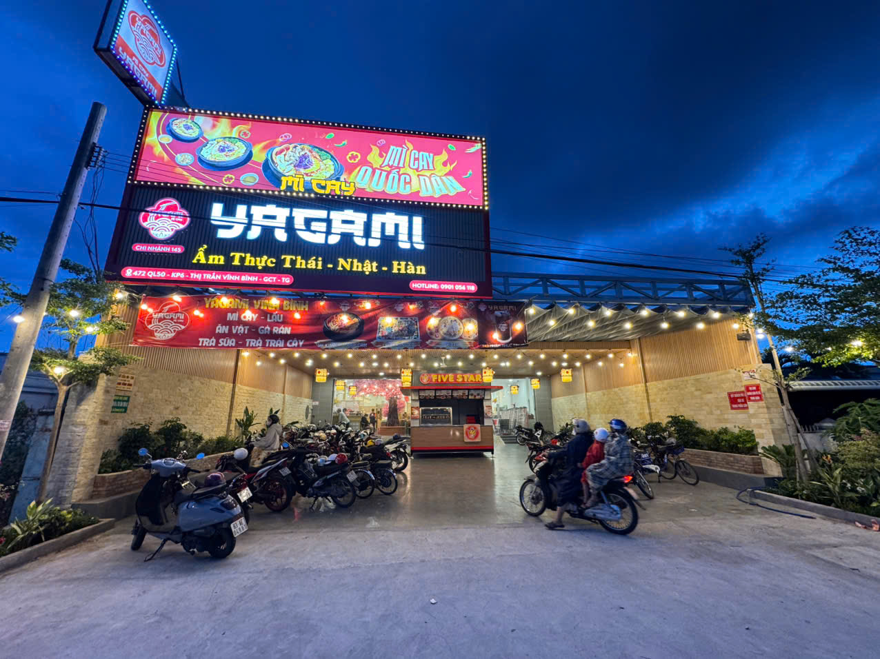 Gia công kiot bán hàng chuyên nghiệp — Thiết kế · Sản xuất · Lắp đặt